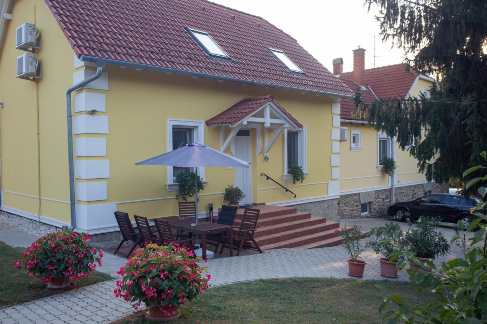 Kondics Apartmanház Sárvár Kültér fotó